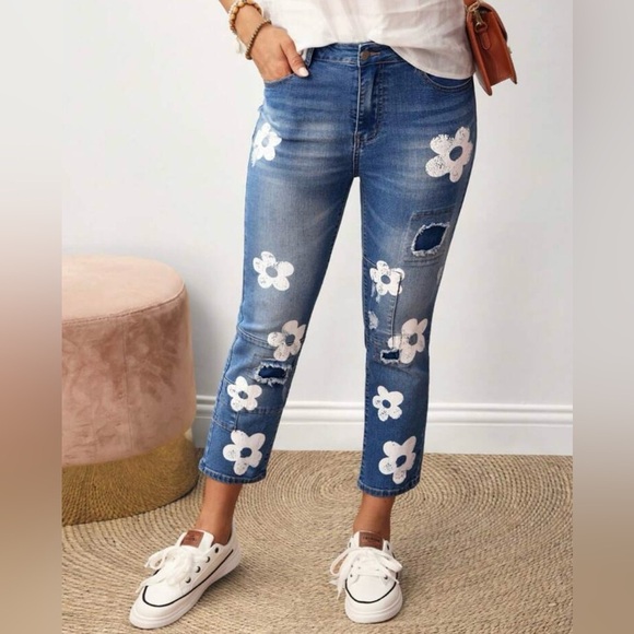 Floral Blue Jeans - Picture 2 of 10